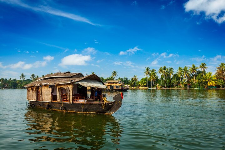4 Nights 5 Days Kerala Tour Package